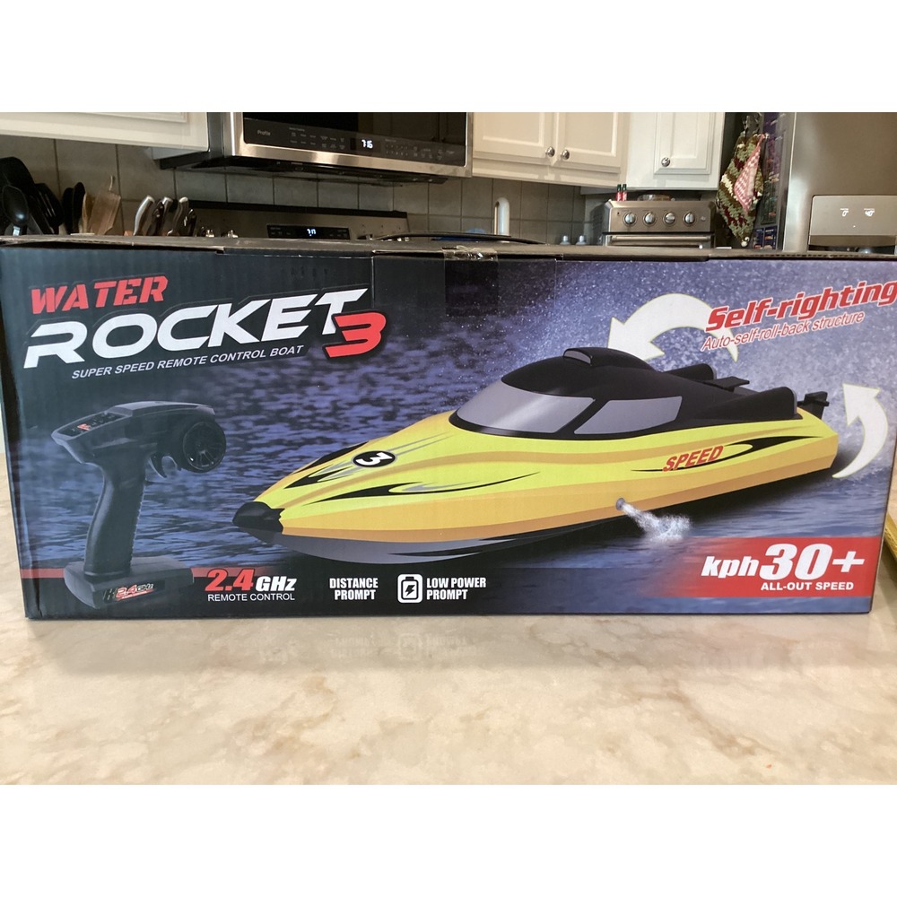 Water Rocket 3‎ RC Boat Self-Righting 2.4GHz Remote Control 30+ kph Speed